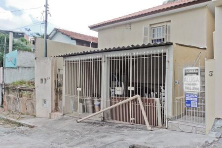 Casa para alugar com 50m², 1 quarto e sem vaga Casa para alugar com 50m², 1 quarto e sem vagaFachada e placa
