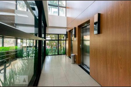 Apartamento para alugar com 64m², 1 quarto e 1 vaga Apartamento para alugar com 64m², 1 quarto e 1 vagaHall