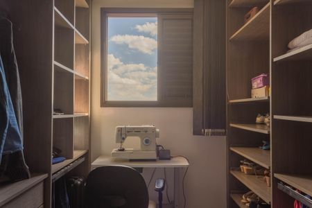 Apartamento à venda com 57m², 2 quartos e 1 vagaQuarto 2