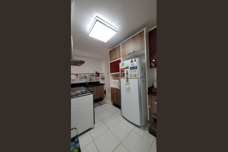 Apartamento à venda com 143m², 4 quartos e 3 vagas Apartamento à venda com 143m², 4 quartos e 3 vagasCozinha