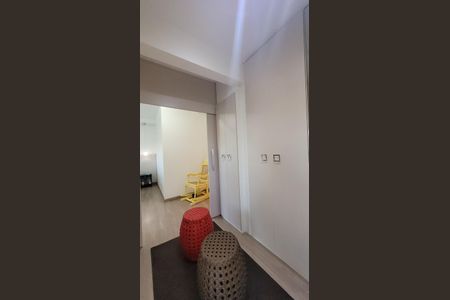 Apartamento à venda com 143m², 4 quartos e 3 vagas Apartamento à venda com 143m², 4 quartos e 3 vagasCloset Suíte 1