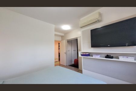 Apartamento à venda com 143m², 4 quartos e 3 vagas Apartamento à venda com 143m², 4 quartos e 3 vagasSuíte 1
