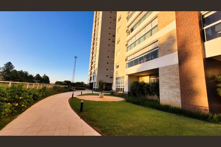 Apartamento à venda com 143m², 4 quartos e 3 vagas Apartamento à venda com 143m², 4 quartos e 3 vagasFachada