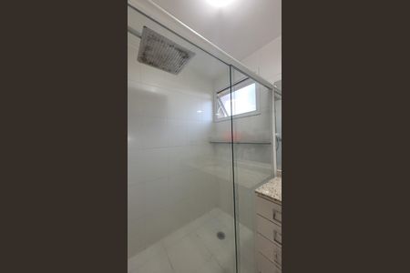 Apartamento à venda com 143m², 4 quartos e 3 vagas Apartamento à venda com 143m², 4 quartos e 3 vagasBanheiro da Suíte 1