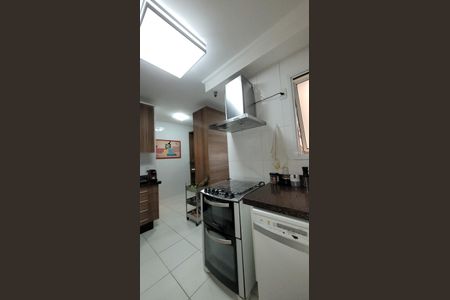 Apartamento à venda com 143m², 4 quartos e 3 vagas Apartamento à venda com 143m², 4 quartos e 3 vagasCozinha