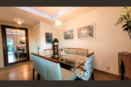 Apartamento à venda com 143m², 4 quartos e 3 vagas Apartamento à venda com 143m², 4 quartos e 3 vagasSala de Jantar