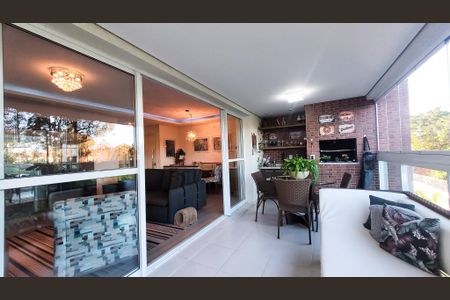 Apartamento à venda com 143m², 4 quartos e 3 vagas Apartamento à venda com 143m², 4 quartos e 3 vagasVaranda Sala de Jantar