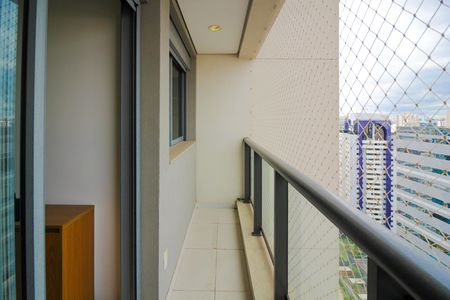 Apartamento à venda com 78m², 2 quartos e 1 vaga Apartamento à venda com 78m², 2 quartos e 1 vagaVaranda Quarto 1 - Suíte