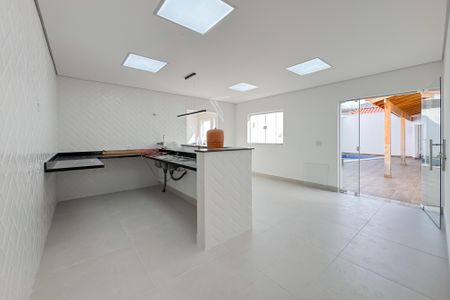 Casa para alugar com 300m², 5 quartos e 2 vagas Casa para alugar com 300m², 5 quartos e 2 vagasCozinha