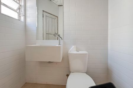 Casa para alugar com 300m², 5 quartos e 2 vagas Casa para alugar com 300m², 5 quartos e 2 vagasBanheiro da Área de Lazer