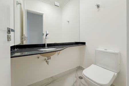 Casa para alugar com 300m², 5 quartos e 2 vagas Casa para alugar com 300m², 5 quartos e 2 vagasLavabo