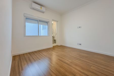 Casa para alugar com 300m², 5 quartos e 2 vagas Casa para alugar com 300m², 5 quartos e 2 vagasSuíte 1