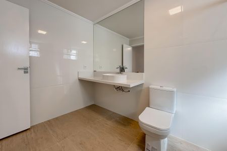 Casa para alugar com 300m², 5 quartos e 2 vagas Casa para alugar com 300m², 5 quartos e 2 vagasBanheiro da Suíte Master