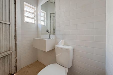 Casa para alugar com 300m², 5 quartos e 2 vagas Casa para alugar com 300m², 5 quartos e 2 vagasBanheiro da Área de Lazer