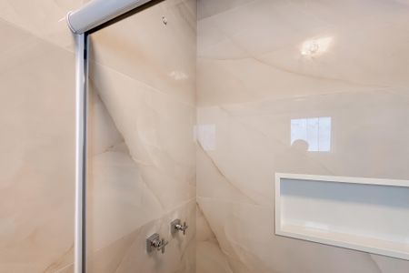 Casa para alugar com 300m², 5 quartos e 2 vagas Casa para alugar com 300m², 5 quartos e 2 vagasBanheiro da Suíte 2