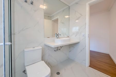 Casa para alugar com 300m², 5 quartos e 2 vagas Casa para alugar com 300m², 5 quartos e 2 vagasBanheiro da Suíte Master 2 - 1º Piso