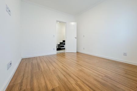 Casa para alugar com 300m², 5 quartos e 2 vagas Casa para alugar com 300m², 5 quartos e 2 vagasSuíte 1