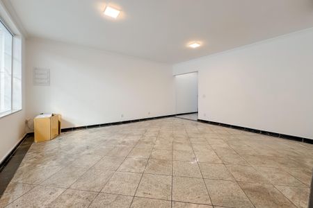 Casa para alugar com 300m², 5 quartos e 2 vagas Casa para alugar com 300m², 5 quartos e 2 vagasSala
