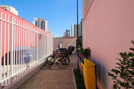 Apartamento para alugar com 32m², 2 quartos e sem vaga Apartamento para alugar com 32m², 2 quartos e sem vagaBicicletário