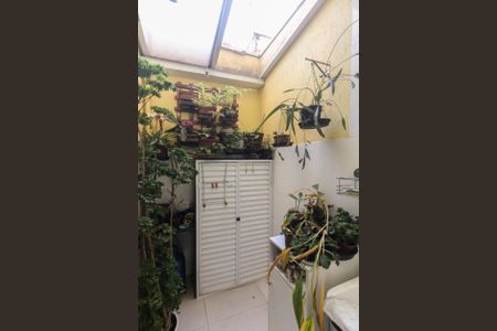 Casa de condomínio à venda com 72m², 2 quartos e 2 vagasÁrea de Serviço