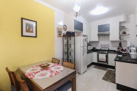 Casa de condomínio à venda com 72m², 2 quartos e 2 vagasCozinha