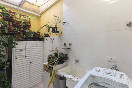 Casa de condomínio à venda com 72m², 2 quartos e 2 vagasÁrea de Serviço