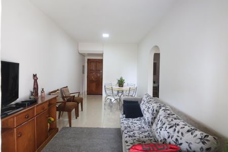Apartamento para alugar com 75m², 2 quartos e sem vagaSala