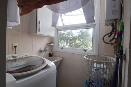 Apartamento para alugar com 75m², 2 quartos e sem vagaCozinha e Área de Serviço