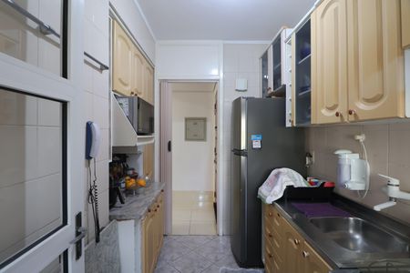 Apartamento para alugar com 75m², 2 quartos e sem vagaCozinha e Área de Serviço