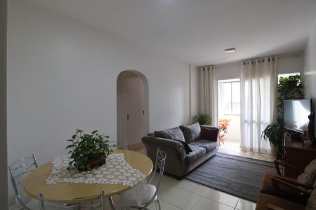 Apartamento para alugar com 75m², 2 quartos e sem vagaSala