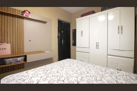 Casa à venda com 125m², 2 quartos e 2 vagas Casa à venda com 125m², 2 quartos e 2 vagasSuíte