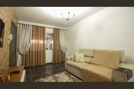 Casa à venda com 125m², 2 quartos e 2 vagas Casa à venda com 125m², 2 quartos e 2 vagasSala