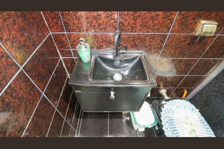 Casa à venda com 125m², 2 quartos e 2 vagas Casa à venda com 125m², 2 quartos e 2 vagasBanheiro