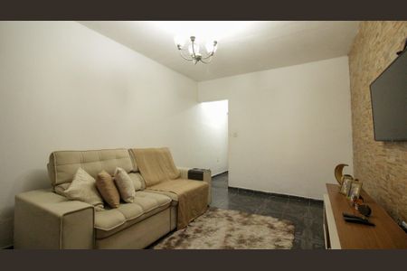 Casa à venda com 125m², 2 quartos e 2 vagas Casa à venda com 125m², 2 quartos e 2 vagasSala