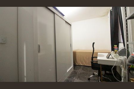 Casa à venda com 125m², 2 quartos e 2 vagas Casa à venda com 125m², 2 quartos e 2 vagasEscritório