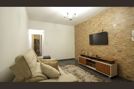 Casa à venda com 125m², 2 quartos e 2 vagas Casa à venda com 125m², 2 quartos e 2 vagasSala