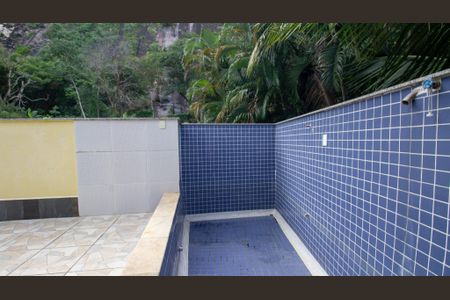 Casa à venda com 1100m², 6 quartos e 15 vagasPiscina