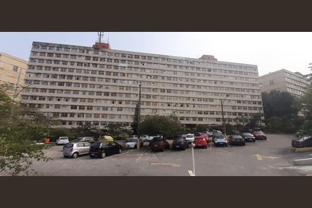 Apartamento para alugar com 32m², 1 quarto e 1 vaga Apartamento para alugar com 32m², 1 quarto e 1 vagaFachada