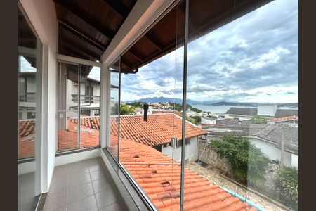 Casa para alugar com 320m², 5 quartos e 3 vagasSuíte 2