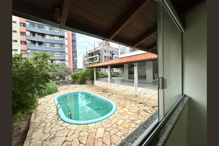 Casa para alugar com 320m², 5 quartos e 3 vagasQuarto área de serviço - Vista