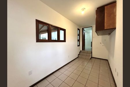 Casa para alugar com 320m², 5 quartos e 3 vagasÁrea de Serviço