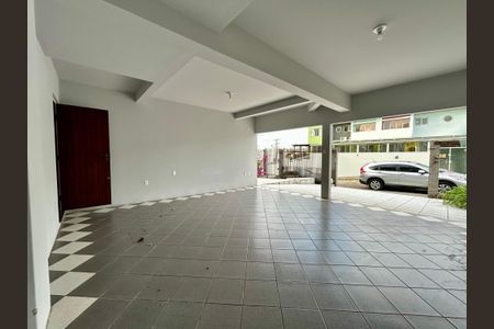 Casa para alugar com 320m², 5 quartos e 3 vagasGaragem