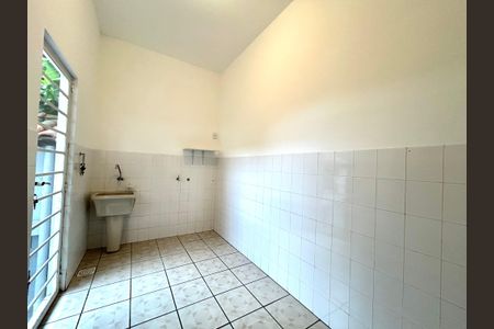 Casa para alugar com 320m², 5 quartos e 3 vagasÁrea de Serviço