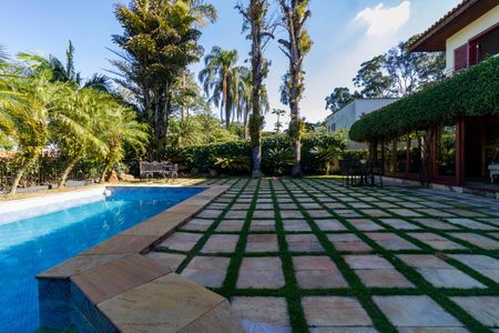 Casa à venda com 735m², 4 quartos e 6 vagasÁrea Externa