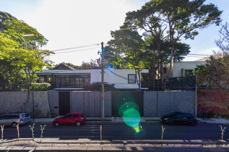 Casa à venda com 735m², 4 quartos e 6 vagasVaranda da Suíte 2