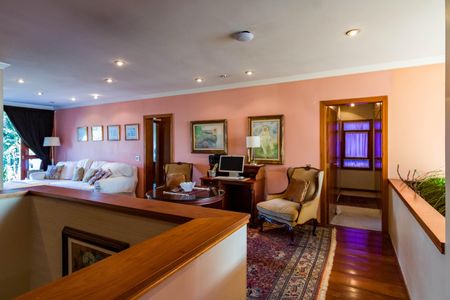 Casa à venda com 735m², 4 quartos e 6 vagasSala 2