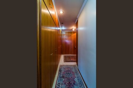 Casa à venda com 735m², 4 quartos e 6 vagasBanheiro da Suíte 1