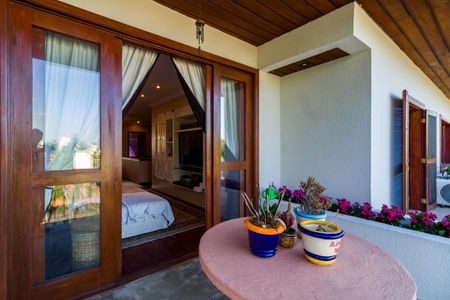 Casa à venda com 735m², 4 quartos e 6 vagasVaranda da Sala 2