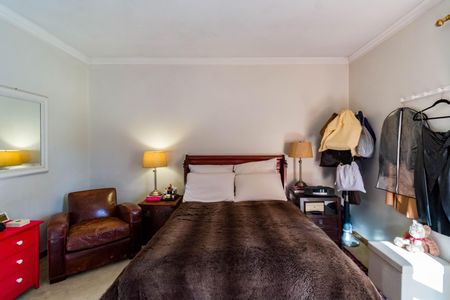 Casa à venda com 735m², 4 quartos e 6 vagasSuíte 2