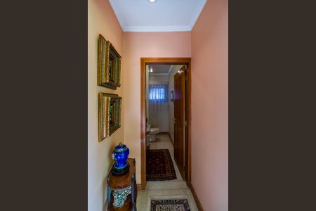 Casa à venda com 735m², 4 quartos e 6 vagasCorredor